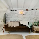 Whome Riverfront Retreat With Exclusive Waterfall Views Alpesi faház
