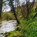 Whome Riverfront Retreat With Exclusive Waterfall Views Alpesi faház *