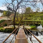 Alpesi faház Whome Riverfront Retreat With Exclusive Waterfall Views *