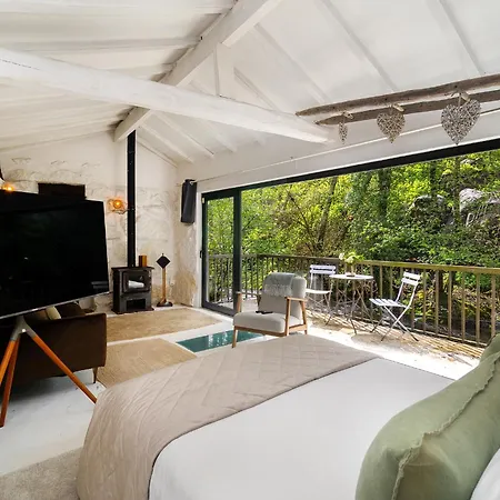 Whome Riverfront Retreat With Exclusive Waterfall Views