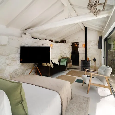 Whome Riverfront Retreat With Exclusive Waterfall Views * Baião