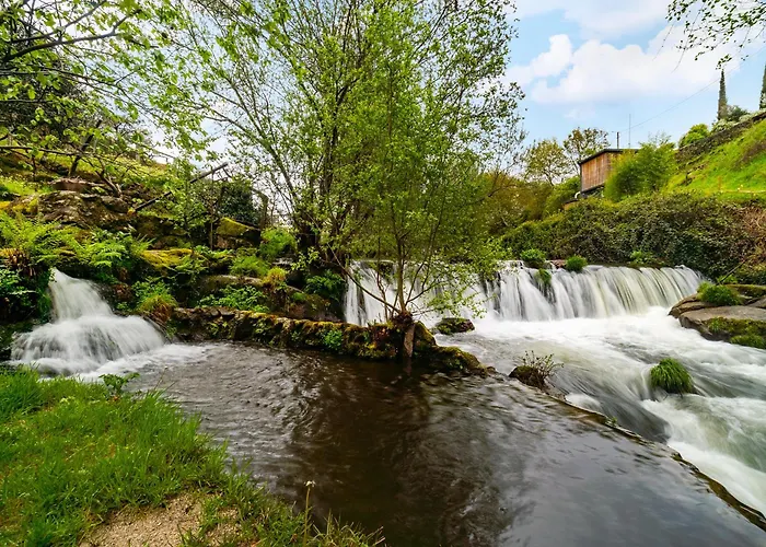 Chalet Whome Riverfront Retreat With Exclusive Waterfall Views Baião