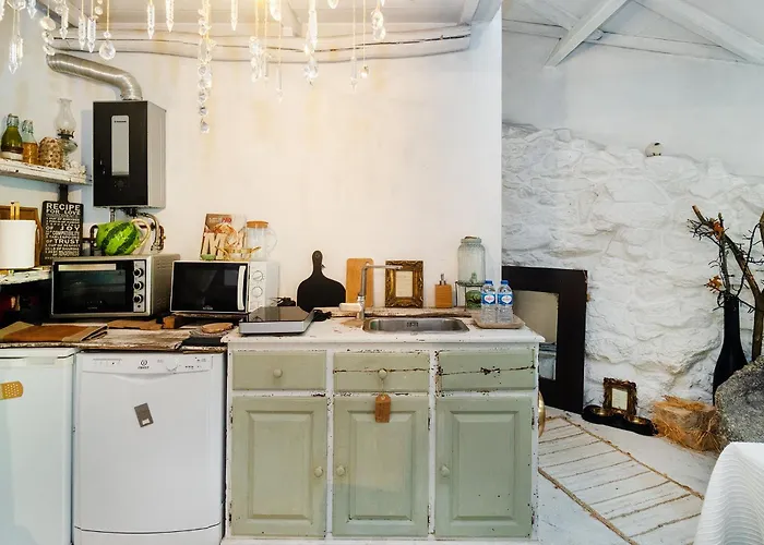 Whome Riverfront Retreat With Exclusive Waterfall Views * Baião