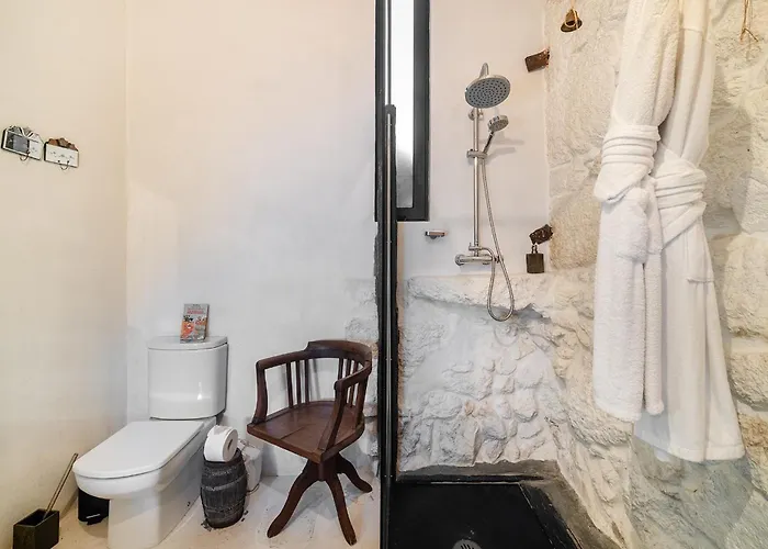 Chalet Whome Riverfront Retreat With Exclusive Waterfall Views Baião